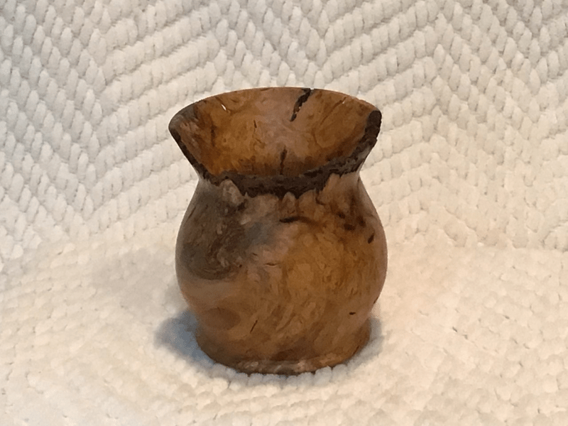 Mulberry art vase. 3 1/4” wide, 3 1/2” high